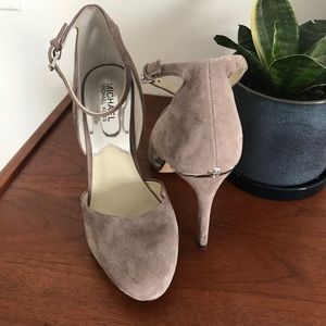 MICHAEL Michael Kors Georgia Pump - 8.5 Grey